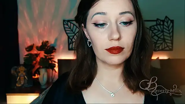 MissBeverlyMills online show from February 1, 2025, 7:44 pm