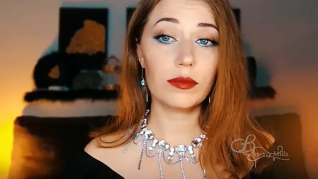 MissBeverlyMills online show from September 28, 2025, 1:01 am