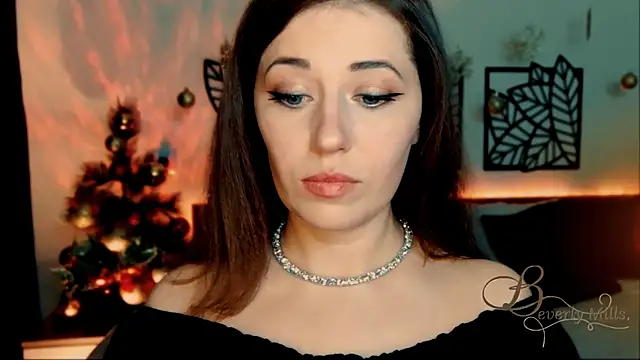 MissBeverlyMills online show from December 28, 2024, 6:08 pm