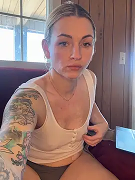 Snapshot of MaggieMayI89 chatting on February 12, 2026, 5:56 pm MaggieMayI89 online show from February 12, 2026, 5:56 pm