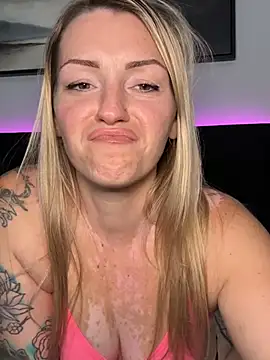 MaggieMayI89 online show from July 17, 2026, 1:58 am