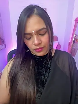 krishaa  online show from February 3, 2026, 4:01 pm