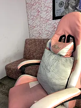 Tamara Lubezkii online show from September 17, 2025, 5:48 pm
