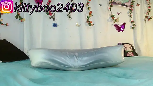AnaSweet6902 online show from February 22, 2025, 6:08 pm