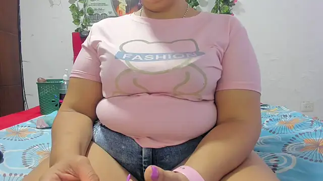 Snapshot of Elianissquirt chatting on March 5, 2025, 12:44 pm Elianissquirt online show from March 5, 2025, 12:44 pm