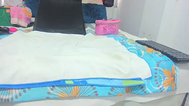 Snapshot of Elianissquirt chatting on March 15, 2025, 12:24 pm Elianissquirt online show from March 15, 2025, 12:24 pm