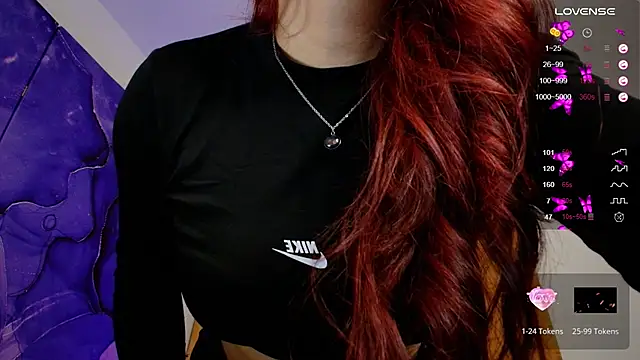 mariana sub  online show from November 11, 2025, 8:14 pm