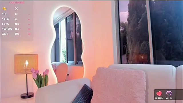 Snapshot of Megan-holly chatting on September 24, 2025, 5:30 pm Megan-holly online show from September 24, 2025, 5:30 pm