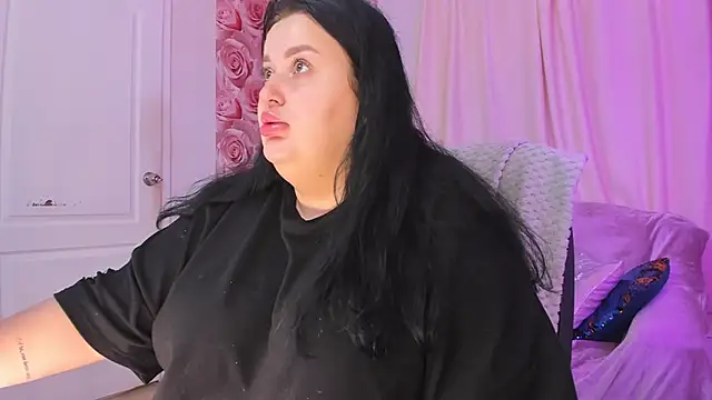 MonaSteele online show from September 25, 2025, 5:24 am