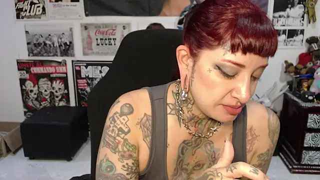 Rollyderolandia666 online show from June 3, 2026, 10:25 pm