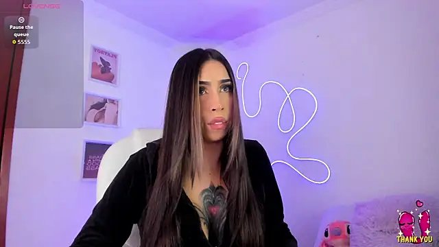 Snapshot of JulietaBomGV chatting on October 21, 2025, 5:07 am JulietaBomGV online show from October 21, 2025, 5:07 am