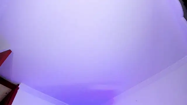 Snapshot of JulietaBomGV chatting on October 10, 2025, 12:22 am JulietaBomGV online show from October 10, 2025, 12:22 am