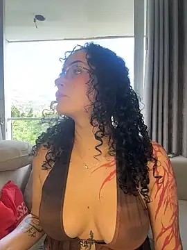 Electra doll  online show from January 7, 2026, 3:28 pm