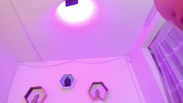 Eliissh  online show from March 20, 2025, 1:48 pm