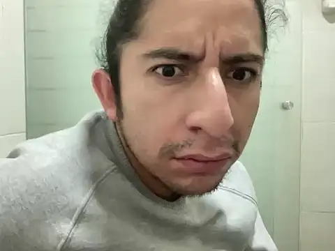 littlelatinhunter online show from December 17, 2025, 10:09 am