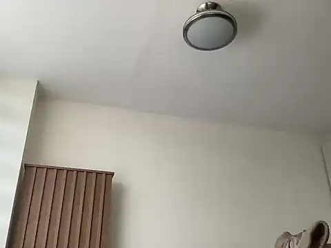 littlelatinhunter online show from October 30, 2025, 11:41 am