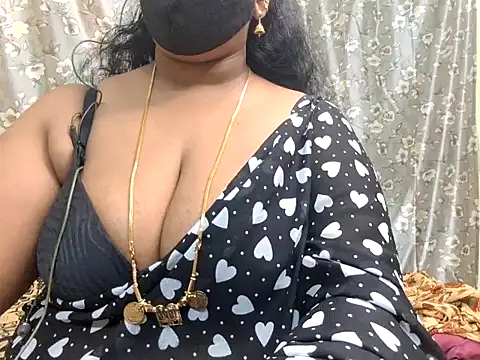 Pallavi-sri online show from January 26, 2025, 7:52 pm