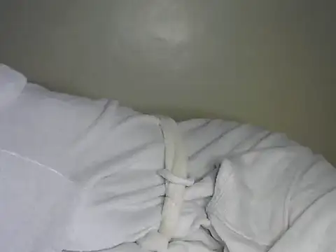 Novah  online show from April 10, 2026, 1:34 am