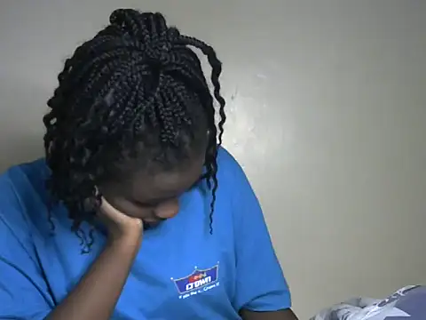 Novah  online show from October 30, 2025, 8:28 pm