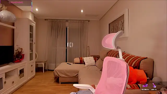 bella apont online show from September 22, 2025, 9:32 pm