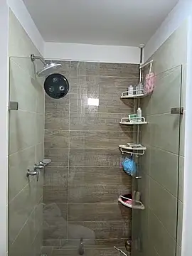 Georgiafox online show from November 22, 2025, 3:33 pm