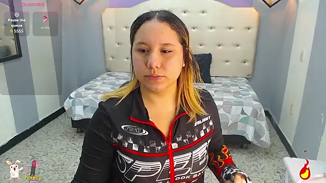 Snapshot of Kathiasaints chatting on October 9, 2025, 7:25 pm Kathiasaints online show from October 9, 2025, 7:25 pm