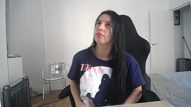 Snapshot of Contantin_helena chatting on January 18, 2026, 1:47 pm Contantin helena online show from January 18, 2026, 1:47 pm