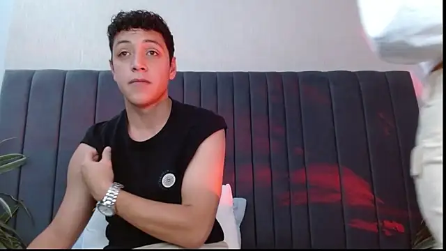 24 7horny  online show from April 11, 2026, 1:15 pm