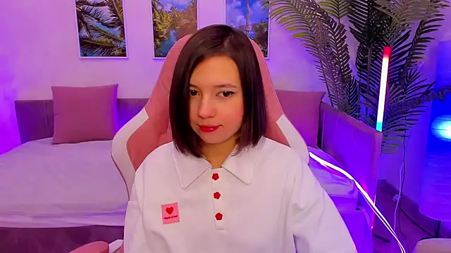 Lina Brownie online show from February 15, 2025, 1:53 am
