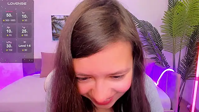 Lina Brownie online show from September 25, 2025, 2:28 am