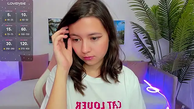 Lina Brownie online show from October 2, 2025, 2:26 am