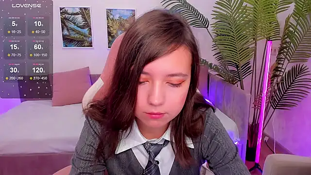 Lina Brownie online show from September 10, 2025, 3:16 am