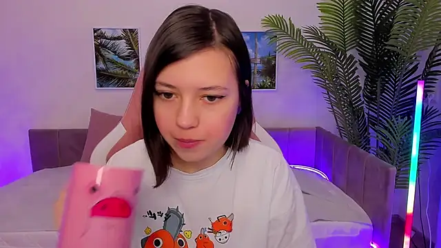 Lina Brownie online show from March 1, 2025, 1:53 am