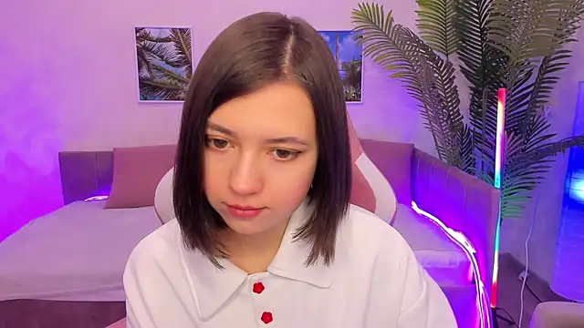 Lina Brownie online show from February 11, 2025, 1:41 am