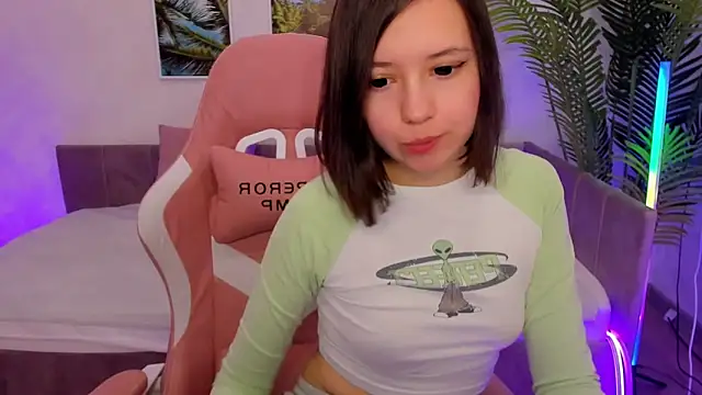Lina Brownie online show from March 6, 2025, 5:03 am