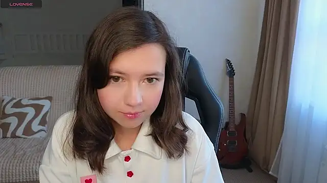 Lina Brownie online show from October 1, 2025, 4:06 am