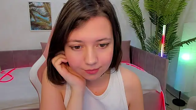 Lina Brownie online show from February 3, 2025, 5:40 am