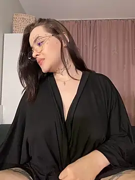 fuckdoll 18 online show from January 10, 2025, 6:49 pm