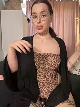 fuckdoll 18 online show from January 18, 2025, 12:04 pm