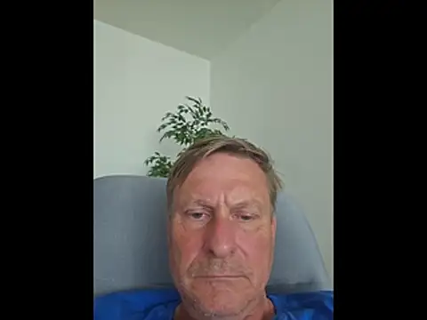 johnnym1 online show from May 24, 2026, 9:20 am
