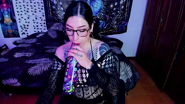 alice 666f online show from May 26, 2026, 2:37 pm
