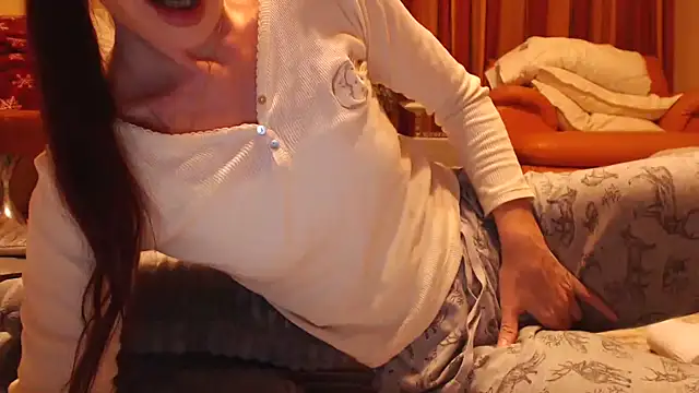 LovelyAndraGirl online show from November 18, 2025, 10:02 pm