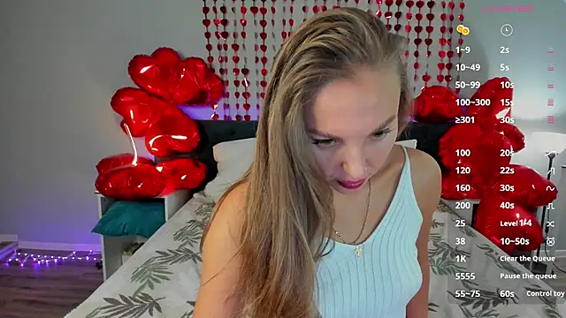Kelly Hardy online show from February 14, 2025, 1:23 am
