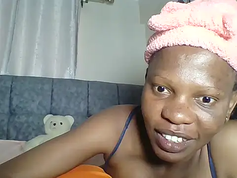 t-NaughtyLicia online show from July 7, 2026, 2:20 pm