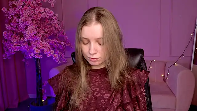 MayaSinabon online show from March 1, 2025, 9:07 am