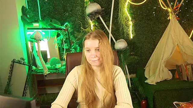 MayaSinabon online show from March 15, 2025, 9:09 am