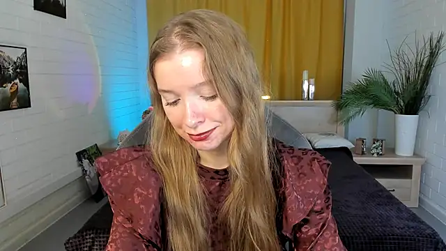 MayaSinabon online show from February 1, 2025, 12:15 pm