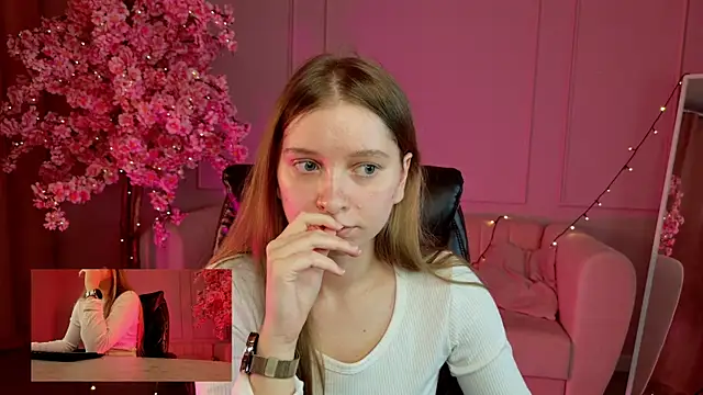 MayaSinabon online show from March 11, 2025, 12:06 pm