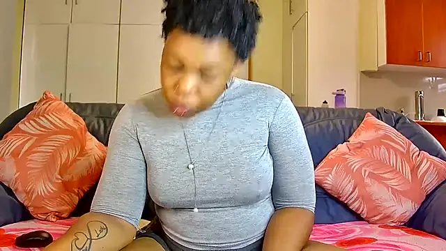 AfriGoddess21 online show from February 14, 2025, 6:34 am