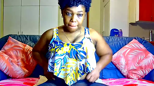 AfriGoddess21 online show from February 13, 2025, 6:37 pm
